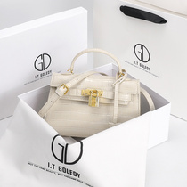  Hong Kong ITGDLEDY niche leather white Kelly bag female 2021 new trendy western style messenger bag