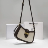 Сумка подмышку, сумка на одно плечо, Гонконг, из натуральной кожи, яркий броский стиль, подарок на день рождения