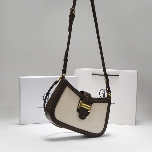 Сумка подмышку, сумка на одно плечо, Гонконг, из натуральной кожи, яркий броский стиль, подарок на день рождения