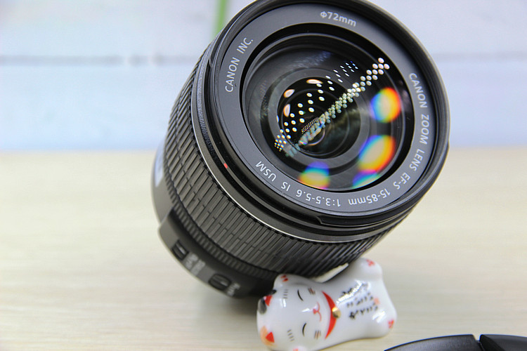 Ống kính DSLR Canon / Canon 15-85mm f / 3.5-5.6 IS mà không cần tháo gỡ góc rộng