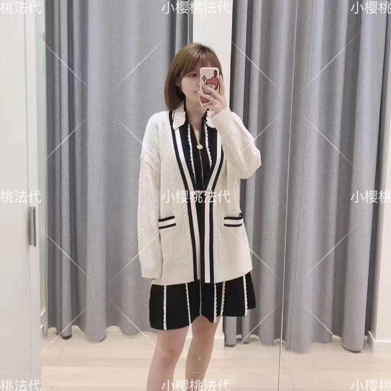 sandro21 Early Autumn V-collar loose black and white striped wool knitted sweater coat female SFPCA00406