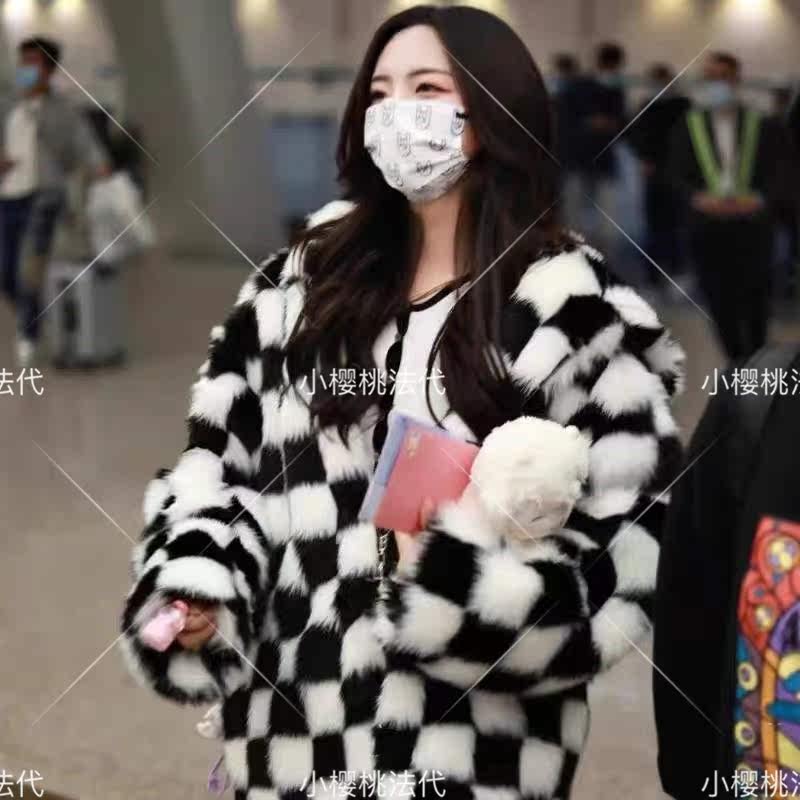 French maje poplar beyond the same chessboard lattice plush jacket with long version black and white plaid cotton jacket