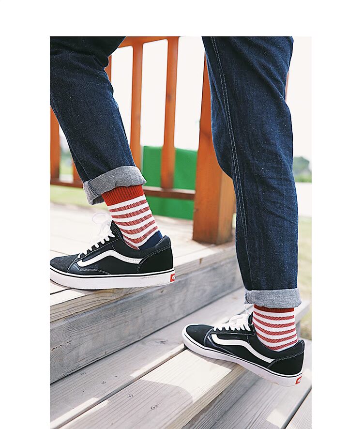 Cotton hit màu retro ống nam xu hướng vớ Nhật Bản vớ ngắn ống màu sọc hải quân vớ thoáng khí vớ chân