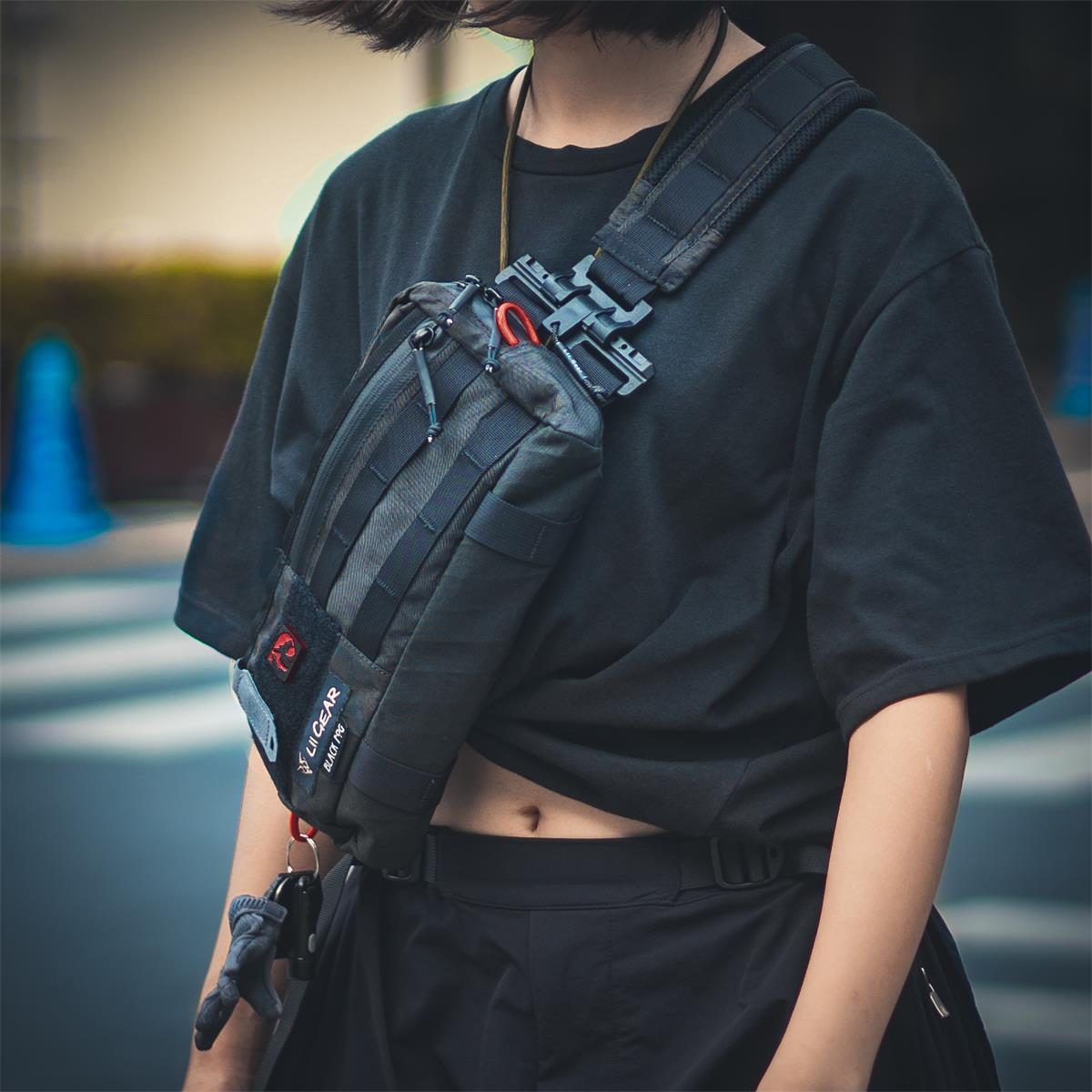 Spot Lii Gear Single shoulder bag Tactical chest bag Mr Control Commute Outdoor Single Shoulder Bag 