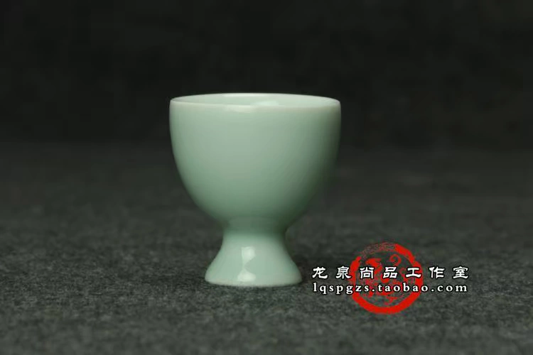 Long Tuyền celadon rượu cao độ rượu thủy tinh nếm rượu vang ly rượu hầm lò mận xanh bột xanh nóng sản phẩm mới ly rượu whisky cao cấp