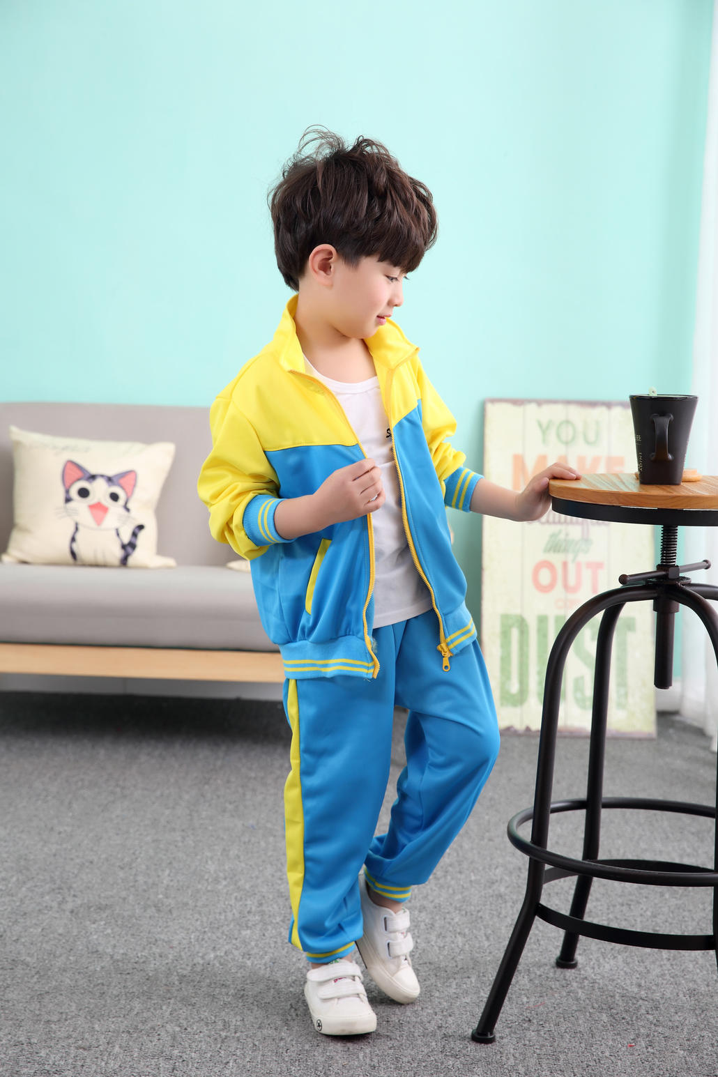 Nhóm tùy chỉnh mua cho trẻ em mát mẻ mùa xuân và mùa thu mới mẫu giáo quần áo trường tiểu học và trung học đồng phục hợp xướng quần áo trang phục thể thao đồng phục dành cho học sinh tiểu học và trung học