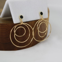 CC Large Circle Circle Exaggerated Personality Ear Clip Original Design Black Drop Glue Lukewarm No Earhole Comfort Temperament Ear Accessories