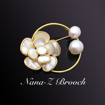 Na Lidado nanaz small scented wind Mountain tea flower brooch brooch brooch with female upscale luxury natural pearl accessories