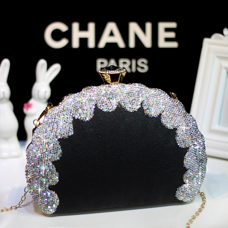 Diamond shell bag leather clutch bride clutch bag European and American fashion dinner bag messenger bag banquet bag