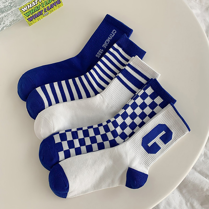 5 Pairs of Women's Socks, Combed Cotton, Blue and White Mid-Calf Socks, Sweat-Absorbent, Odor-Resistant, Sports Long Socks, Trendy Checkerboard Pattern, Internet Celebrity, Super Popular 5 Pairs of Women's Socks, Combed Cotton, Blue and White Mid-Calf Socks, Sweat-Absorbent, Odor-Resistant, Sports Long Socks, Trendy Checkerboard Pattern, Internet Celebrity, Super Popular
