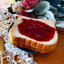 Daxing Anling Wild Cranberry Jam Fruit Jam Cake with baking with fruit and fruit jam bread