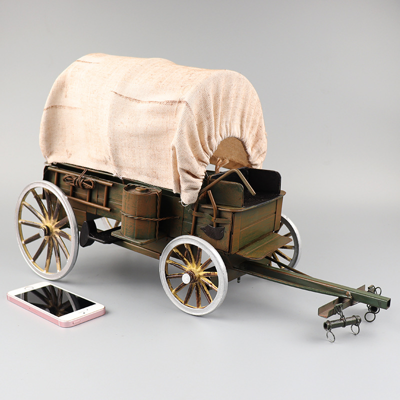 Vintage decorations and ornaments Nostalgic old-fashioned carriage model iron craft gift decoration desktop cafe wine cabinet decoration