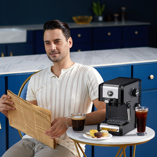 Aca/North American Appliances Ac-E20A Italian-Style Espresso Semi-Automatic Coffee Machine with No-Pressure Powder and Milk Frothing