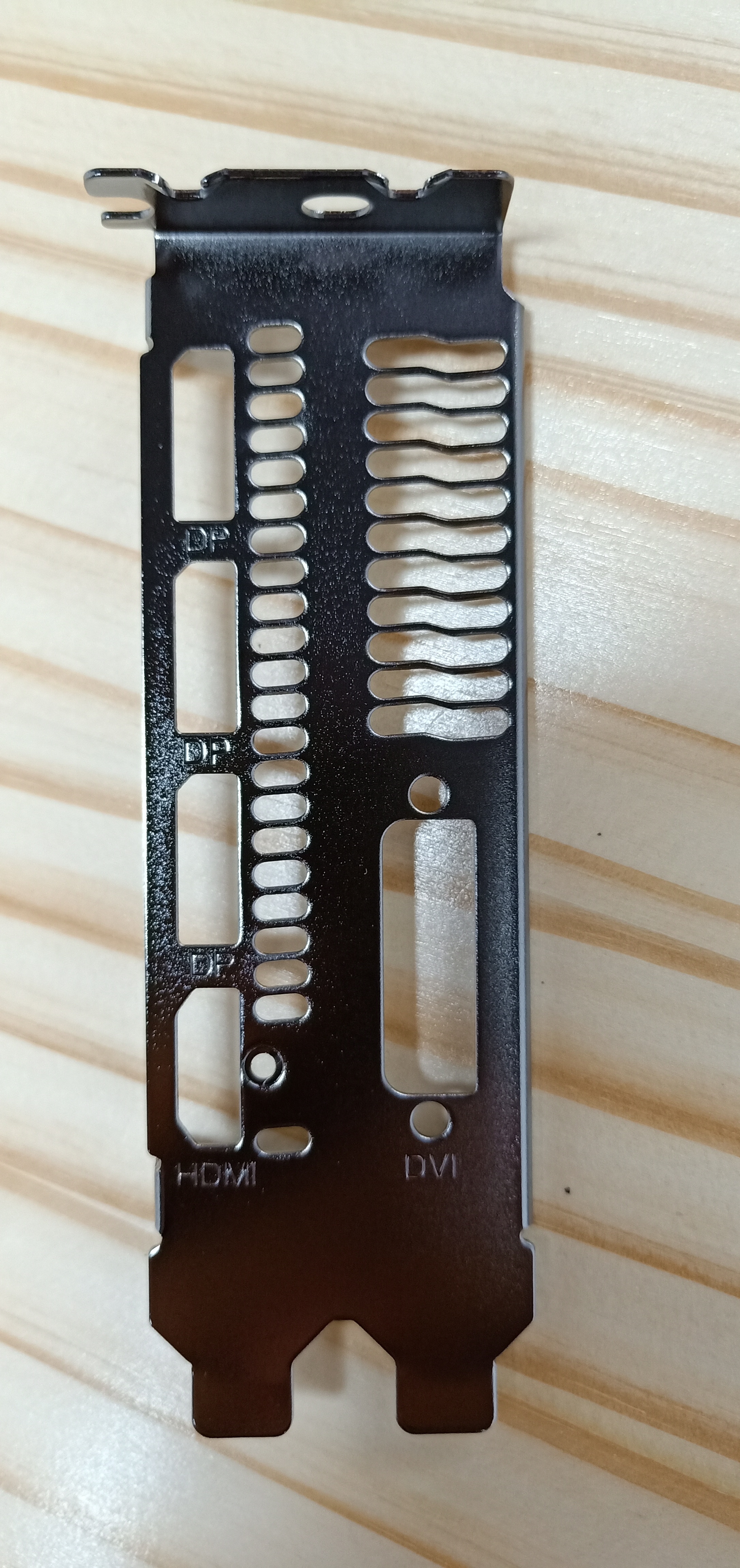 Brand new original Newsletter View XFX 570470580598 Graphics Card Bezel Gear Strip Iron Bar Bezel