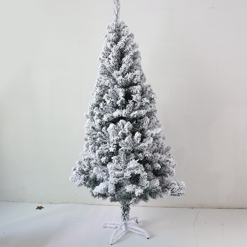 Christmas Spray Snow Flocking Artificial Cedar Tree 1.35m 2.1m Snow Scene Decoration Set