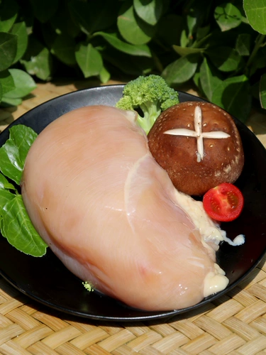 Требовая куриная грудь, курица, большая грудь, свежая и нежная свежая замороженная куриная фитнесная еда, есть свет 1 кг