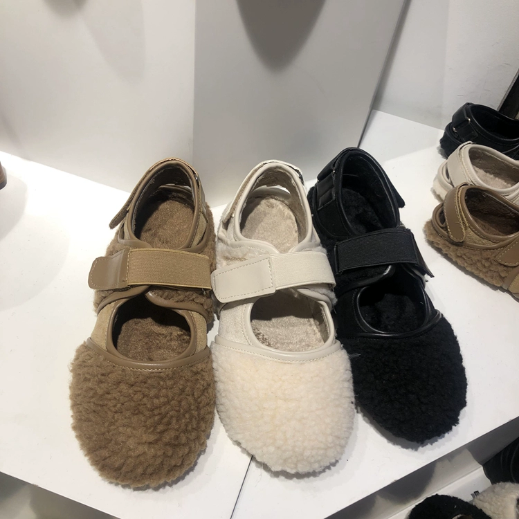 Spot Hàn Quốc Giày nữ Dongdaemun 19 mùa đông mới mũi tròn Velcro phẳng ngọt ngào và len cashmere giày thấp đầu - Giày cắt thấp