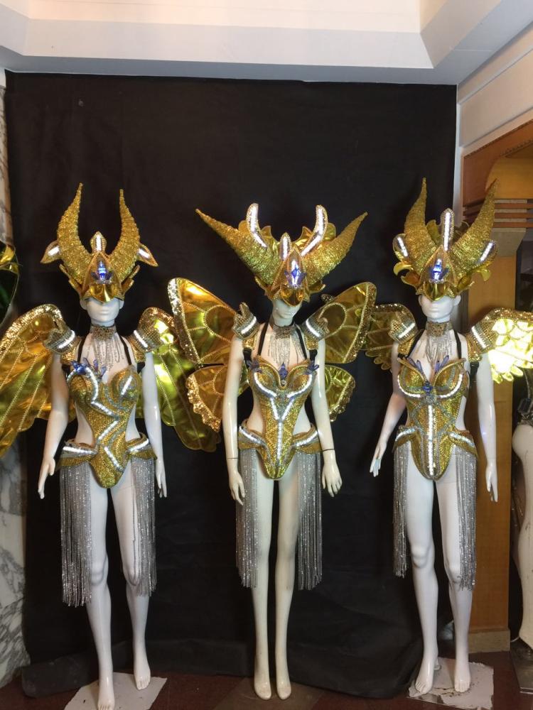 Nightfield Stage T Walk Show Wings Performance Clothing Bar Parade Party Event Performance Wear with head decorated wings
