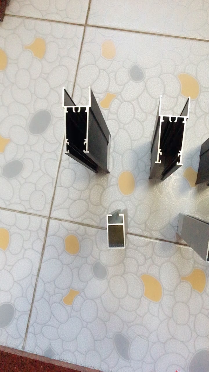 6063 Extruded Aluminum Glass Window Door Profile Aluminum Door Frame