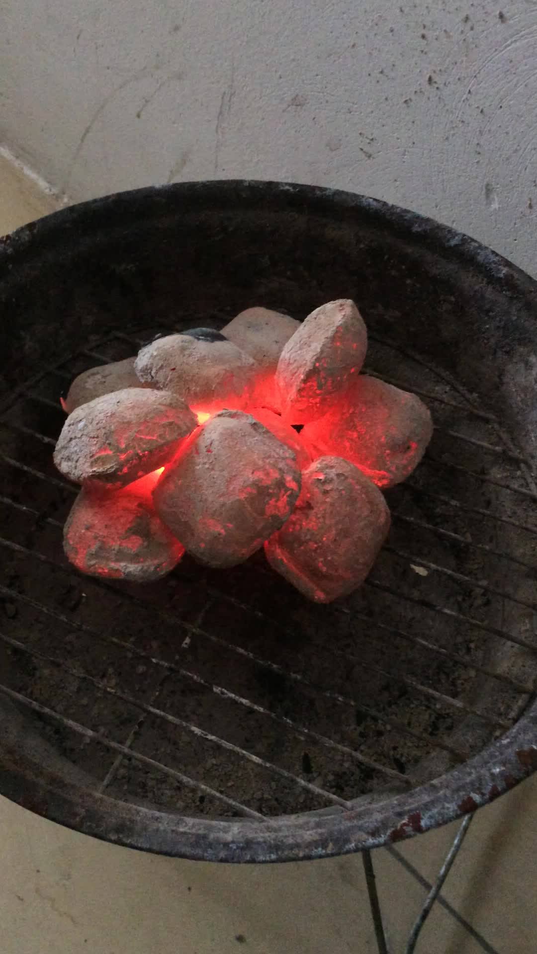 Bbq Charcoal Sawdust Charcoal Export To Korea With Best Price And High