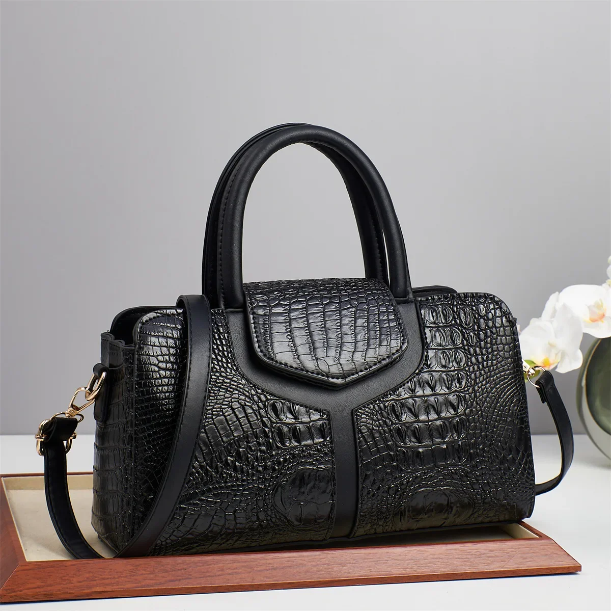 Crocodile Pattern Bag New European and American Fashion Pillow Bag Boston Handheld Shoulder Bag Large Bag Splicing Cross-Border Women's Bag