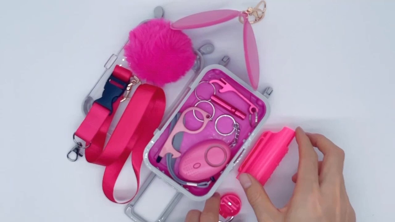 Women Safety Keychain Set Wholesale Plastic Spray Shell Bottle Gadgets