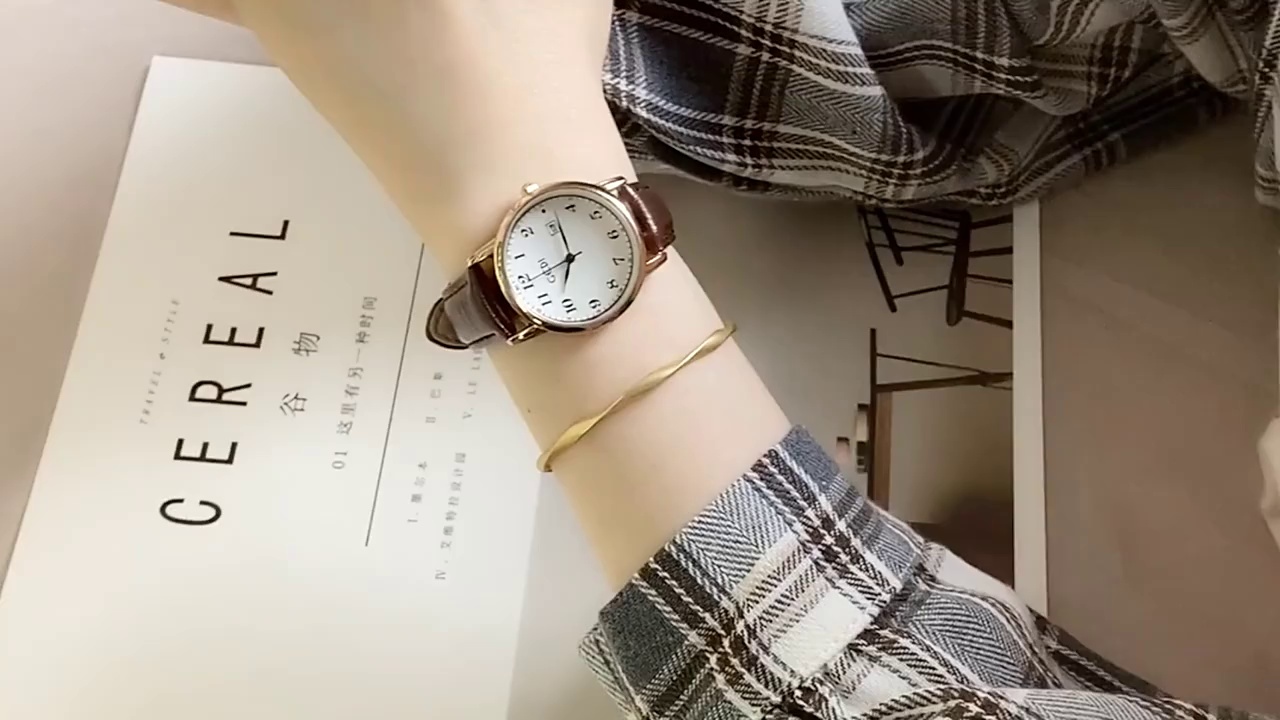 阿玛尼Chic女士手表，学生党也可够驾驭的轻奢魅力✨