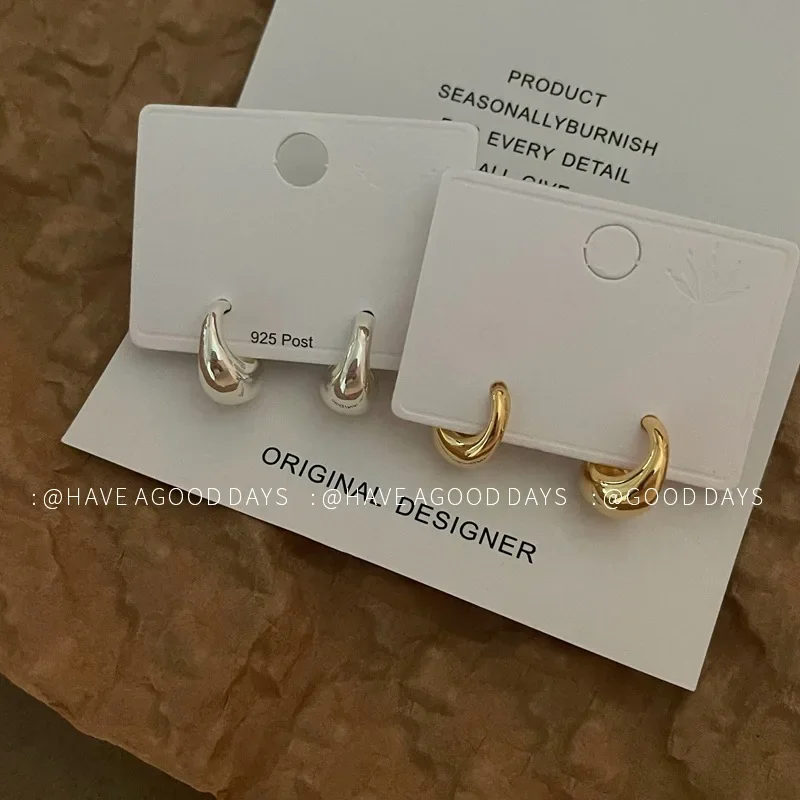 Geometric universal fashionable earrings, simple and elegant design, high-quality style, light luxury style, silver 925 sample