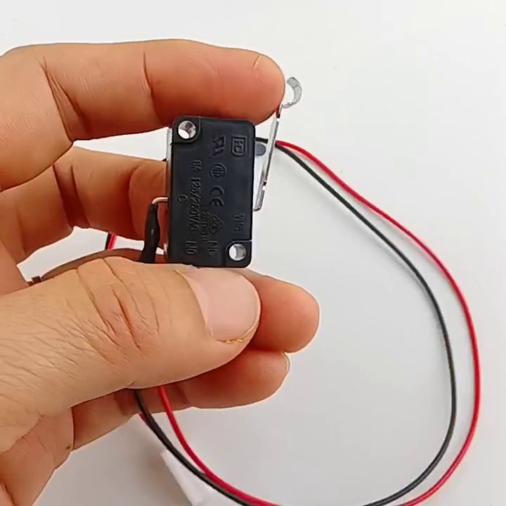 90块换一个限位开关？你家刻字机还敢继续硬扛？