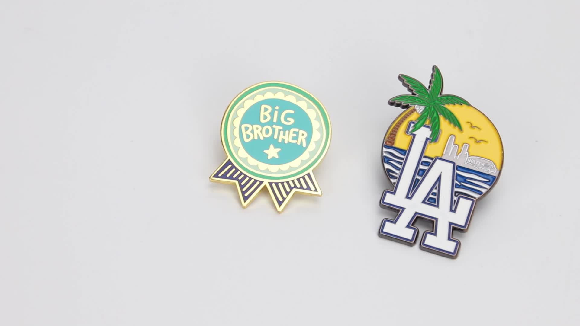 Badge Maker Personalized Customized Dyed Metal Soft Enamel Pin Zinc