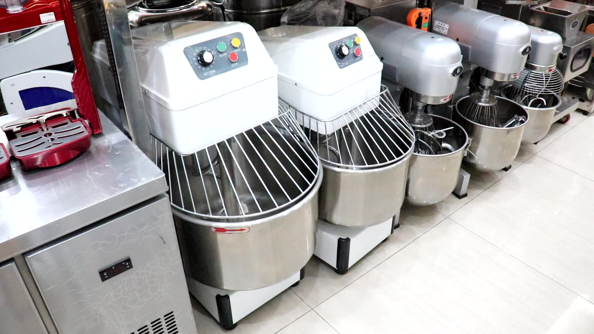 Stainless Steel Electric Kitchen Mixer Dough Kneading Machine / Double