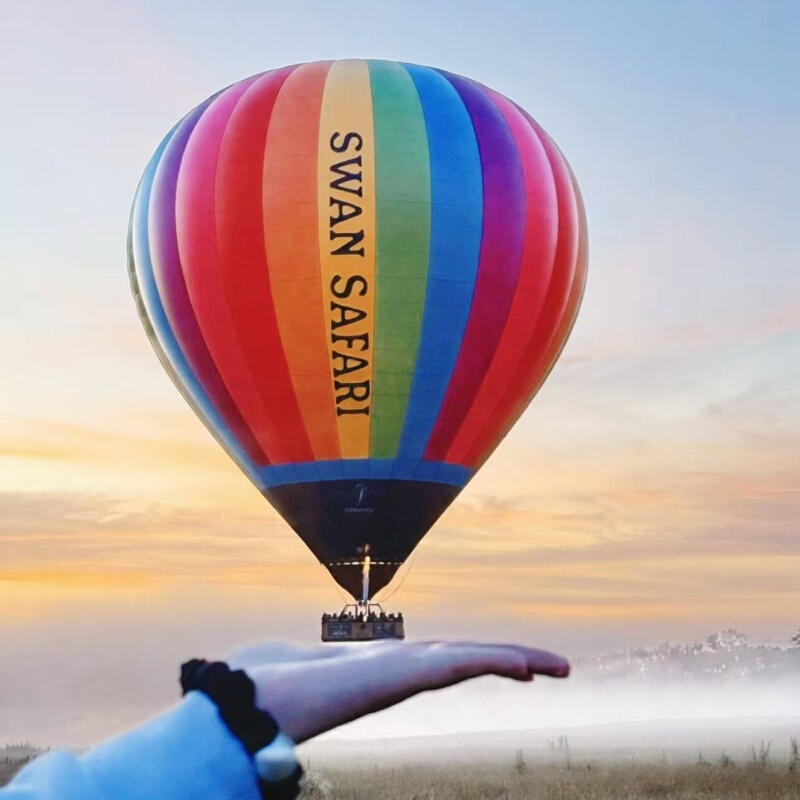 Hot Air Balloon Flight at Sunrise in Hunter Valley, Sydney, Australia, Starting from ¥1049 Hot Air Balloon Flight at Sunrise in Hunter Valley, Sydney, Australia, Starting from ¥1049