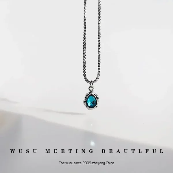 Niche Design Blue Water Drop Necklace for Women, Versatile, Exquisite and High-End Clavicle Chain, Neck Chain, Seaside Necklace