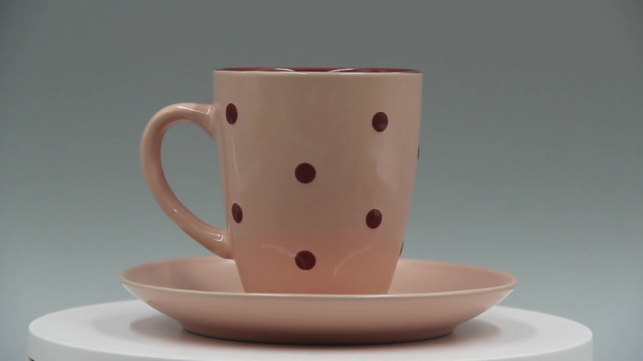 European Style Colored Porcelain Bulk Tea Cups And Saucer Set With Logo