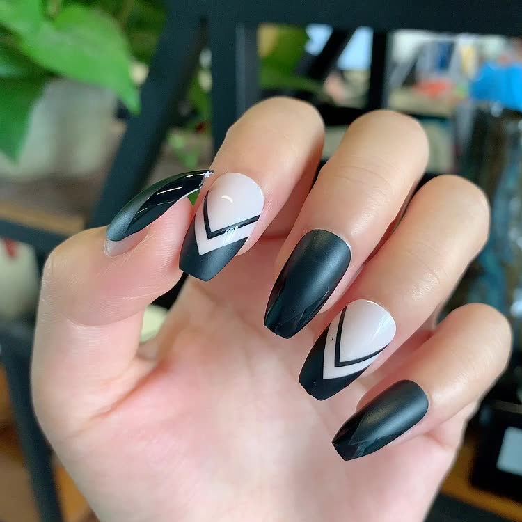 Low Moq Retail Stock Press On Nails Regular Coffin Shape Glossy Nail Tips Matte Black Artificial Fingernails Press On Nails Art Buy Designer Press On Nails Regular Coffin Shape Glossy Nail Tips
