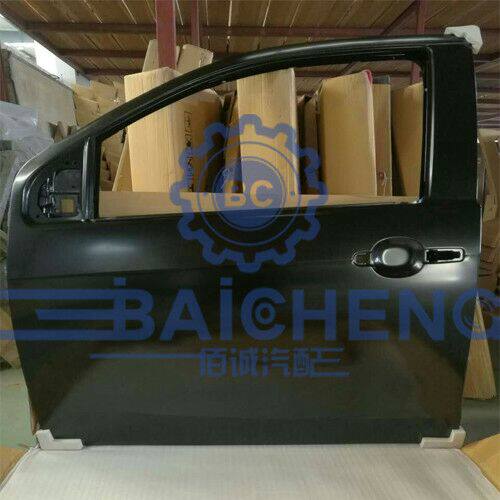 The rear door assembly rear door shell of the front door shell of the front door assembly of the Five Suzuzrui Maimai D-MAXMU-X front door assembly in Jiangxi