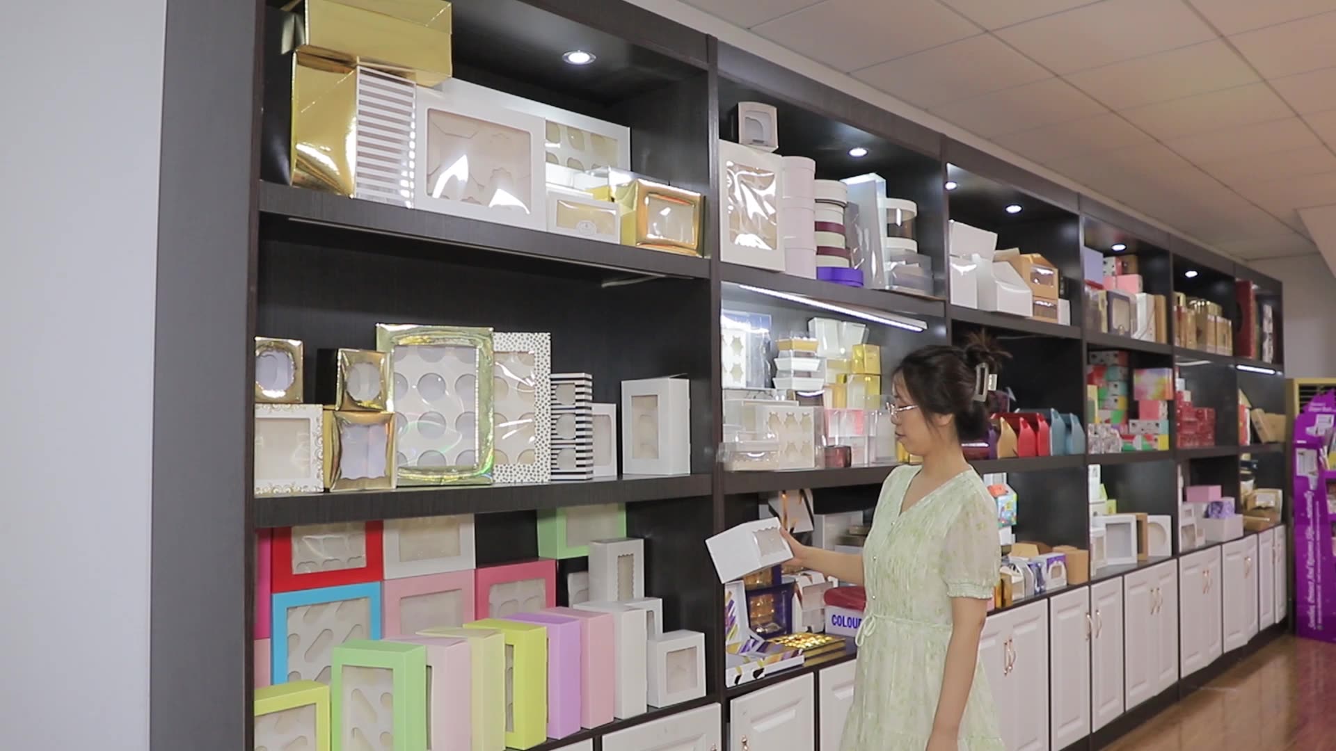 Wholesale Custom Packaging Boxes Pink Candy Flowers Gift Six Cupcake