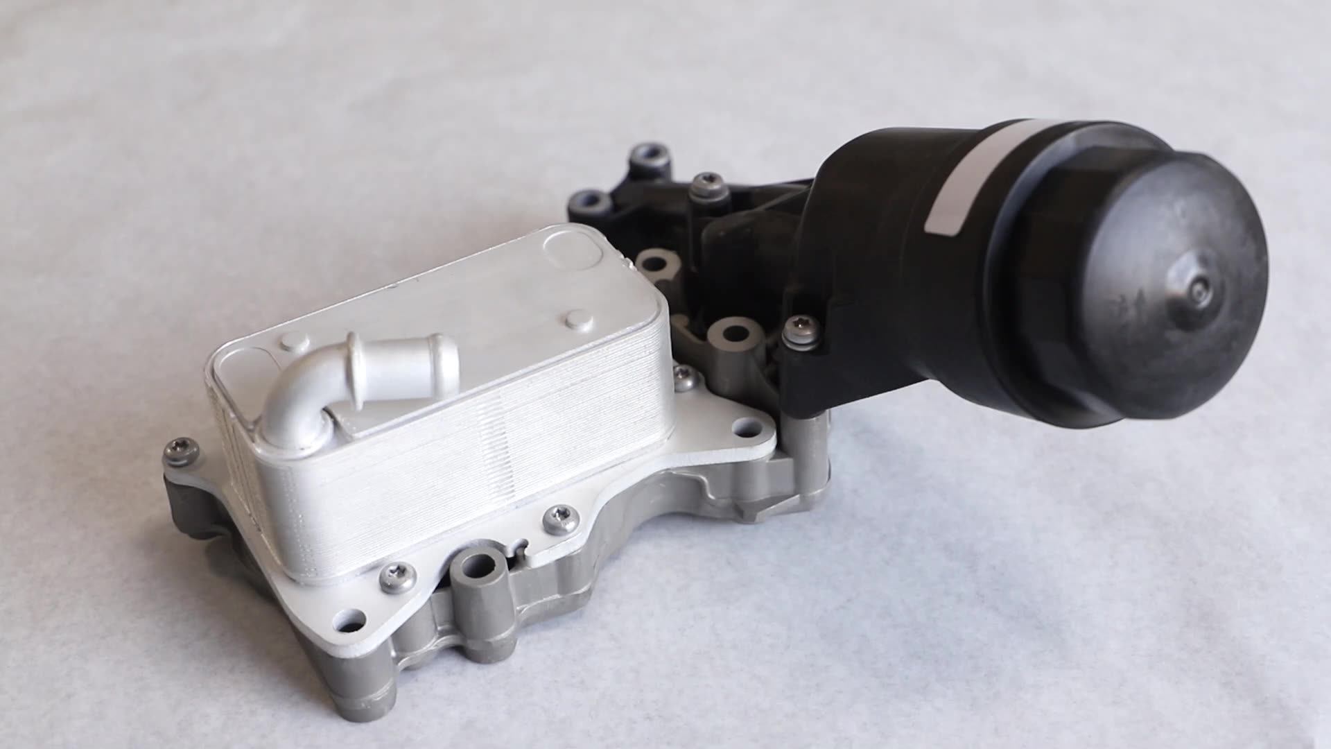 New Genuine Mercedes Om651 Engine Oil Filter Housing Cooler A6511801310