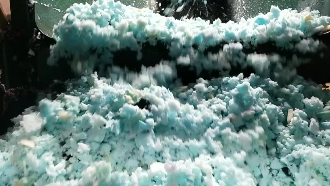 100 Dry High Quality Low Density Polyurethane Foam Shredded Scrap