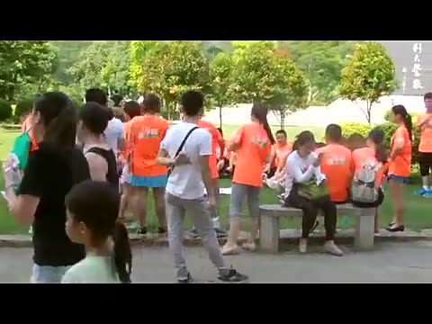 875块买个“皮肤显微镜”？美容院同款居然藏正手持包里？