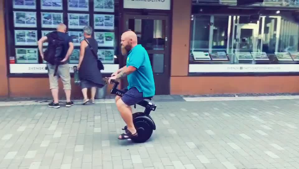 Самобалансирующий скутер