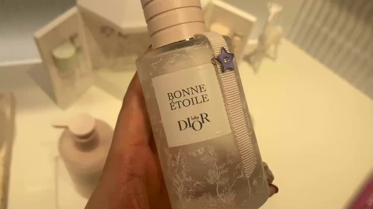 迪奥2023新品BONNE ETOILE宝宝香水套装，香氛与护肤的梦幻组合！_香水_