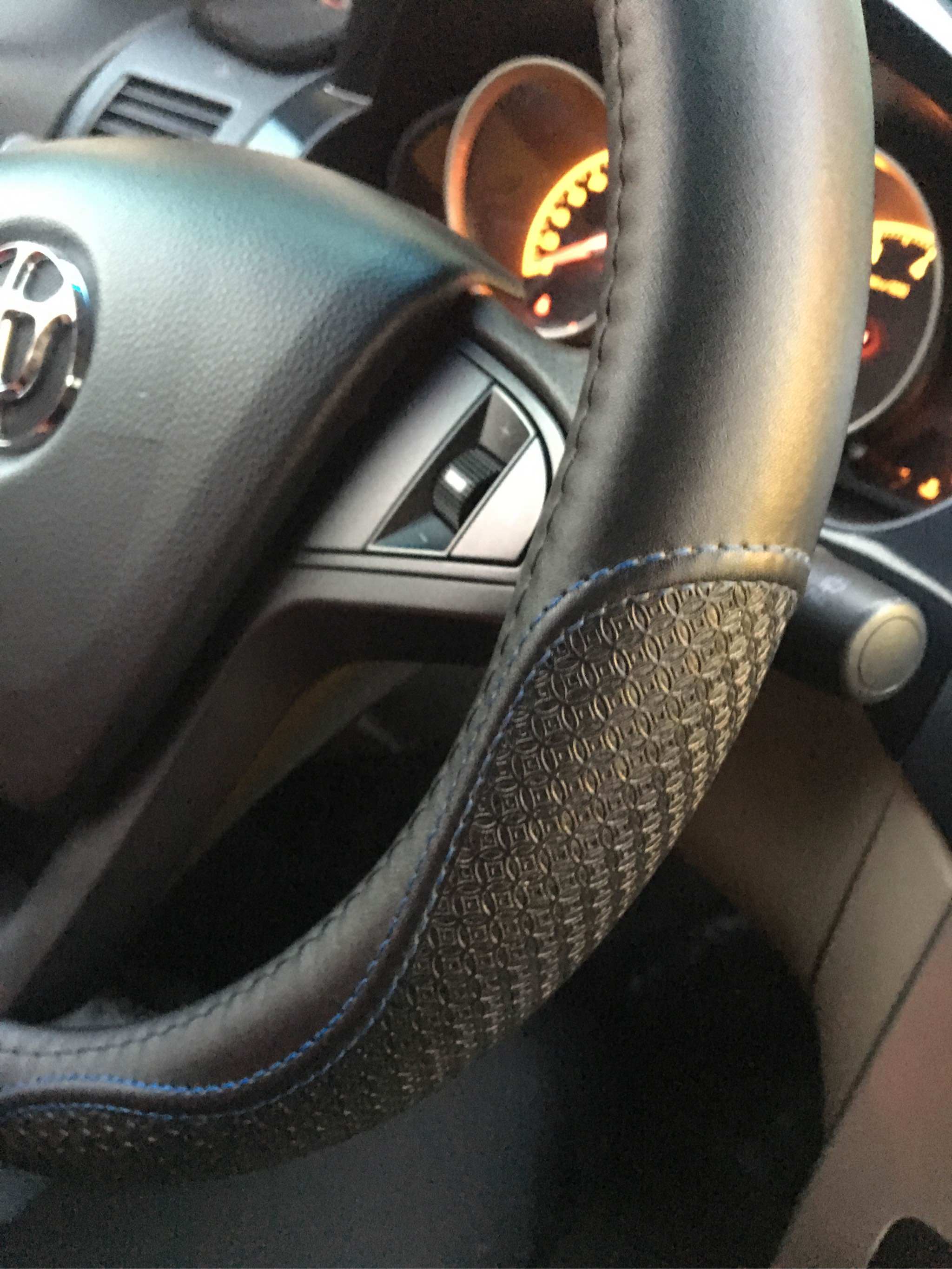 真皮方向盘套 四季通用质量怎么样好不好用，一个月使用感受_搜券