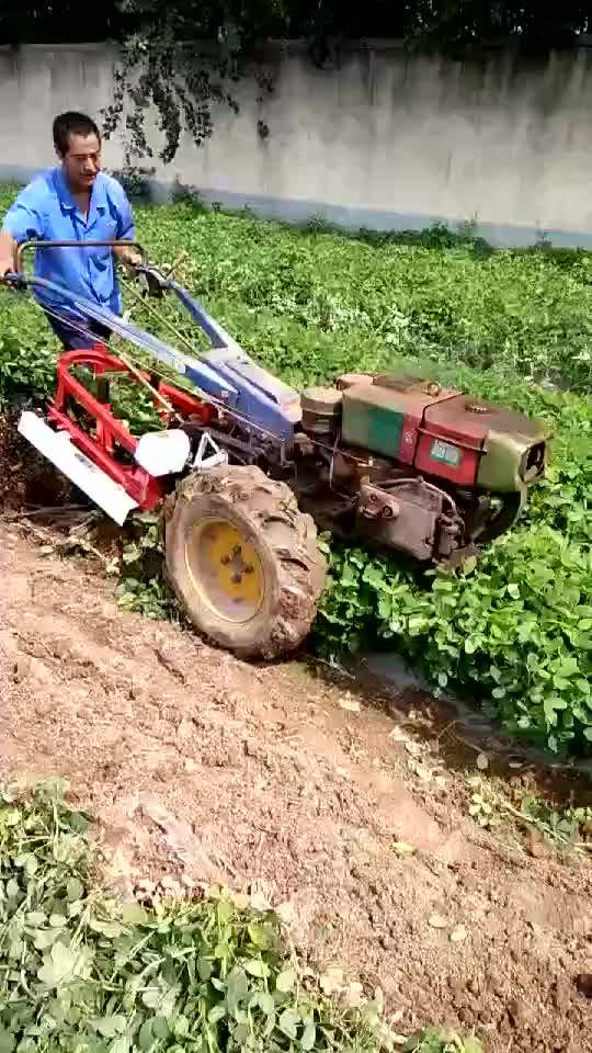 Mini Tractor Mounted Groundnut Harvester / Peanut Harvester Machine