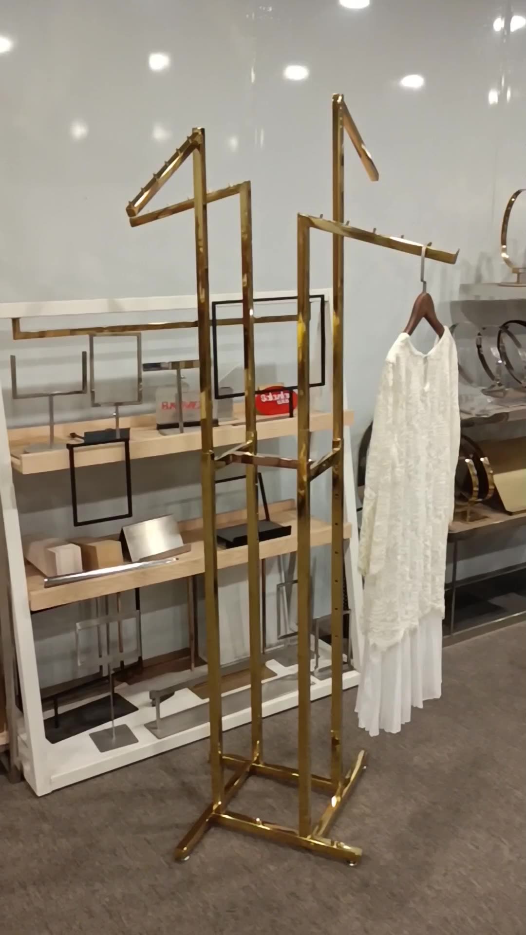 Retail Store Fixture Hanging Clothes Custom Shop Design Metal Gold