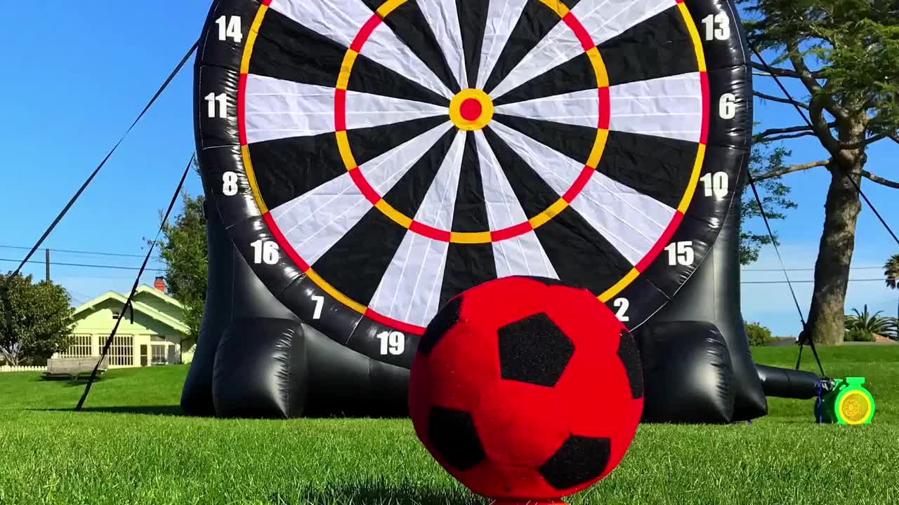 Ch Hot Sale Giant Inflatable Human Kick Soccer Foot Dart Ball Dartboard