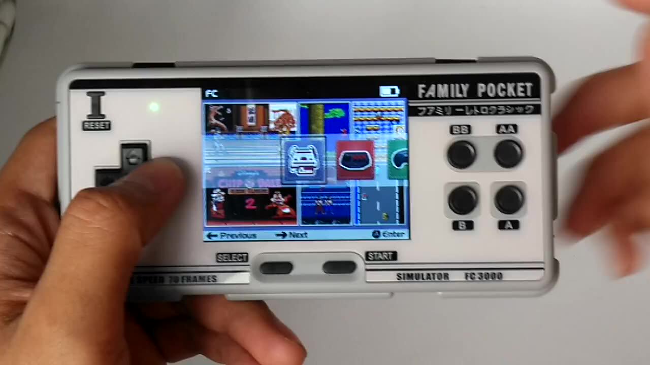 Achat Console de jeux de poche rétro, écran LCD 1,8 pouces, plus de 150 jeux - Bravo ! en gros Achat Console de jeux de poche rétro, écran LCD 1,8 pouces, plus de 150 jeux - Bravo ! en gros