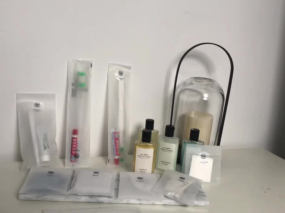 Customized Logo Hotel Amenity Kit 5 Star Hotel Amenities Set For Hotels