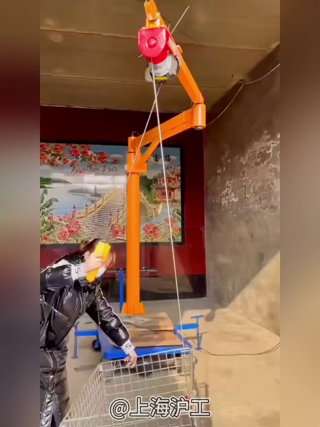 沪工搬运坦克车电动遥控诸例如因为甚么么选。新手必看。