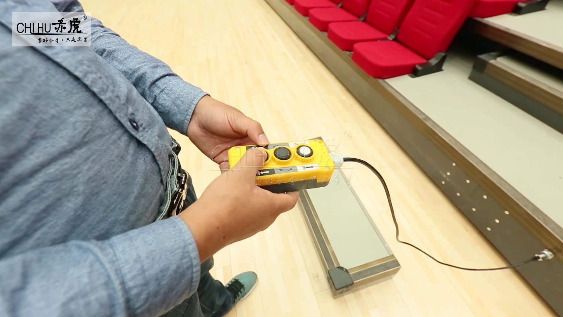 Cheap Price Folded Plastic Chair Basketball Court Telescopic Bleacher